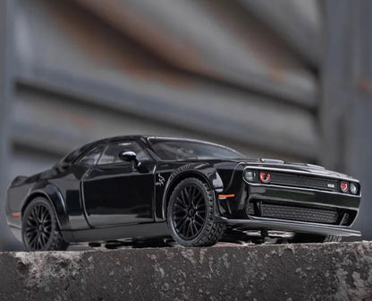 1:32 Dodge Challenger SRT Hellcat Diecast Car Model (Black/White/Red/Police)