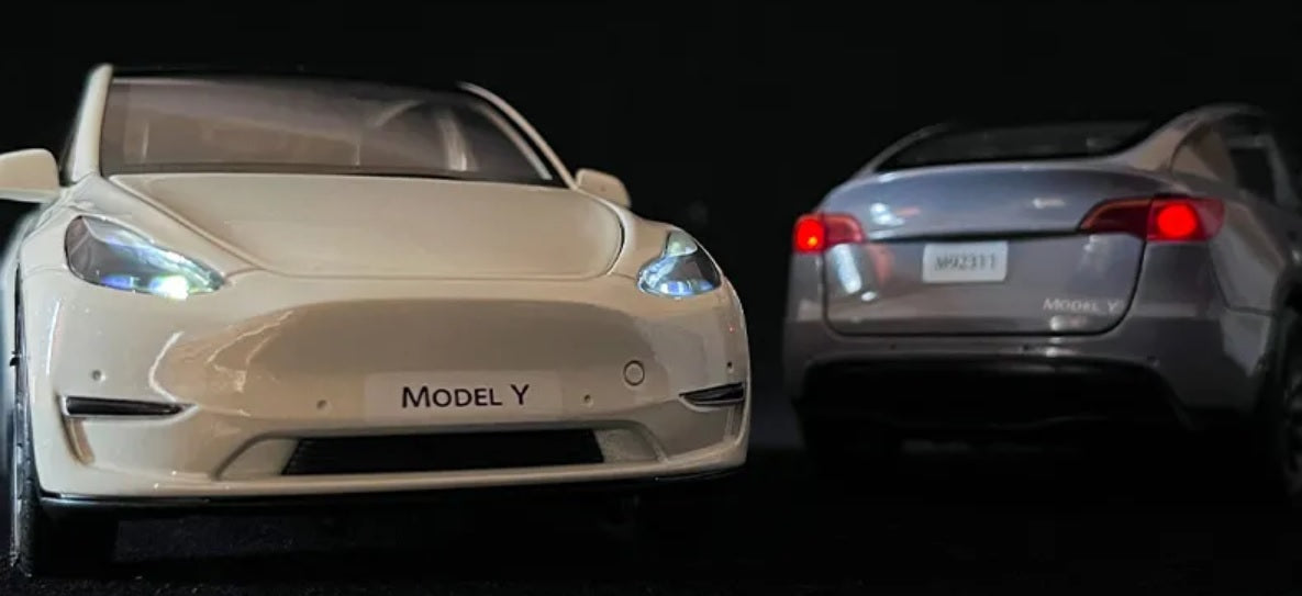 1:24 Tesla Model Y Diecast Car Model (7 colors)
