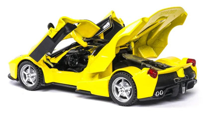 1:32 Ferrari LaFerrari Diecast Car Model (Red/Black/Yellow)