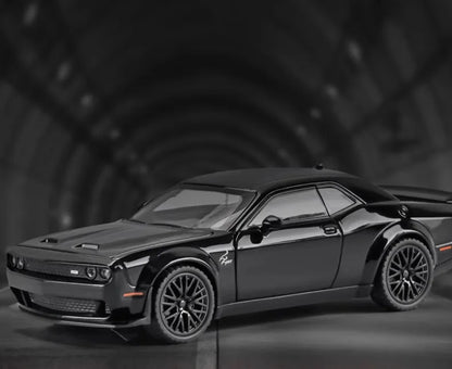 1:32 Dodge Challenger SRT Hellcat Diecast Car Model (Black/White/Red/Police)