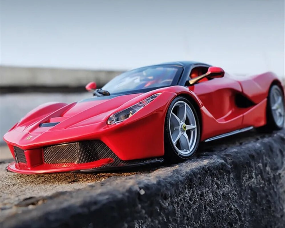 1:32 Ferrari LaFerrari Diecast Car Model (Red/Black/Yellow)
