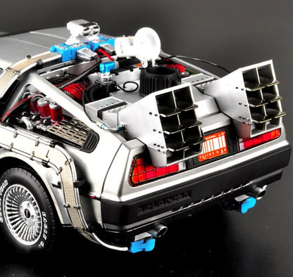 1:18 Back to the Future DeLorean DMC-12 Diecast Car Model