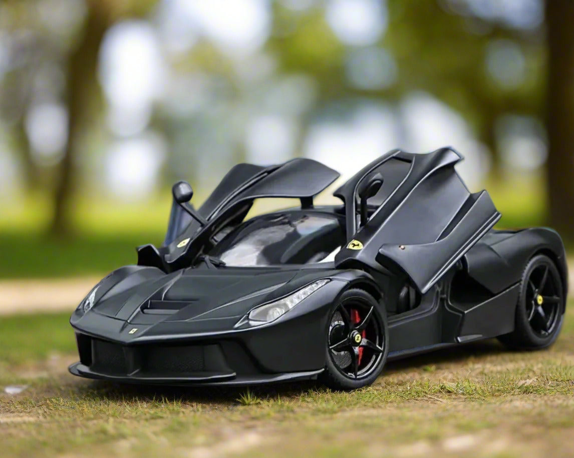 1:32 Ferrari LaFerrari Diecast Car Model (Red/Black/Yellow)