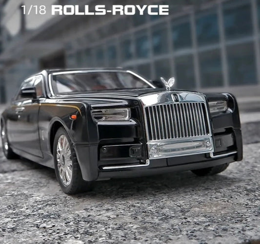 1:18 Rolls Royce Phantom Diecast Car Model (4 colors)