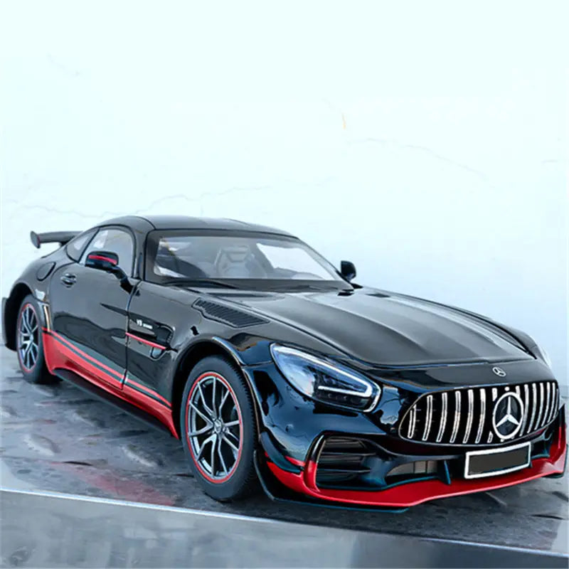 1:18 Mercedes Benz AMG GT R Diecast Car Model (Green/Black)