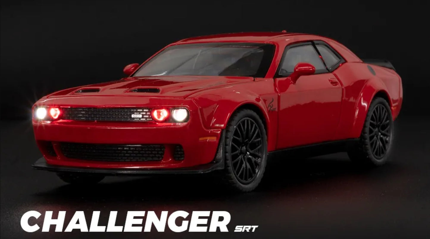 1:32 Dodge Challenger SRT Hellcat Diecast Car Model (Black/White/Red/Police)
