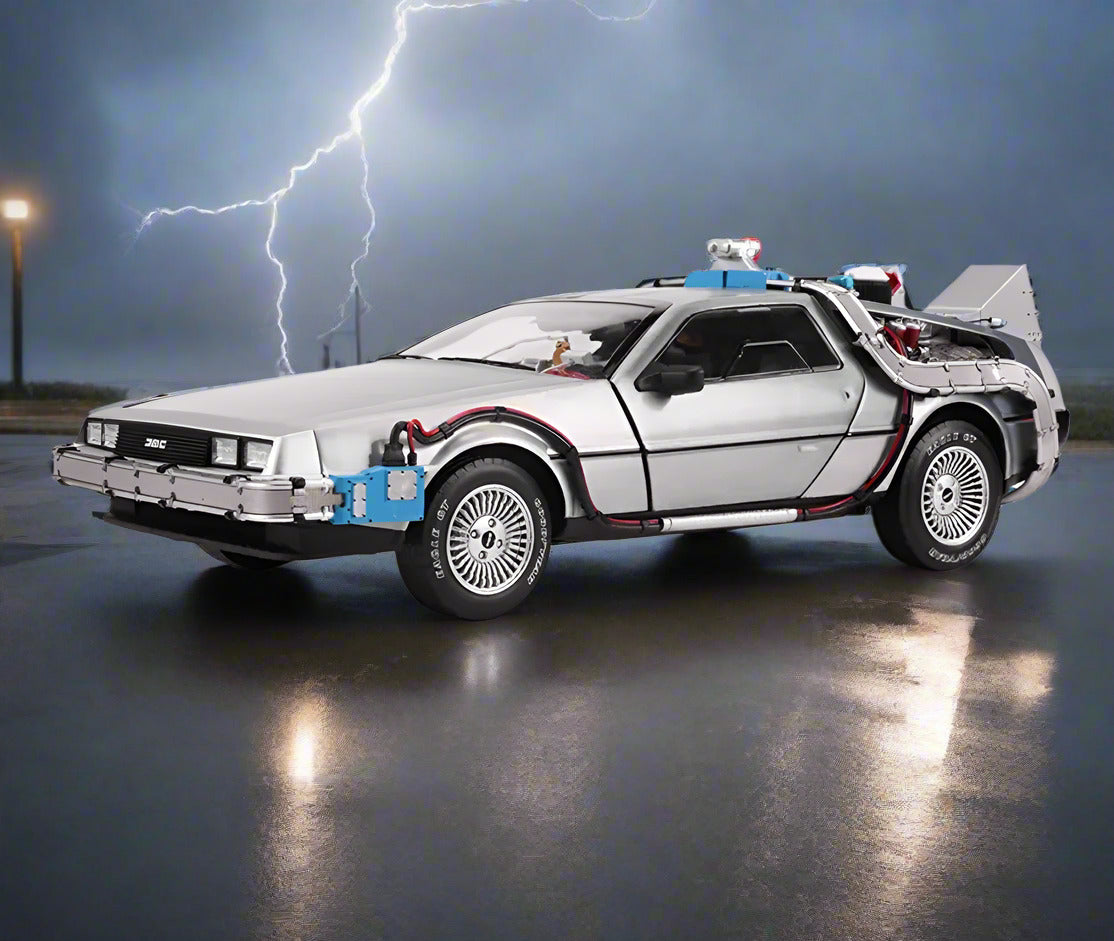 1:18 Back to the Future DeLorean DMC-12 Diecast Car Model