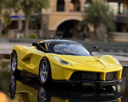 1:32 Ferrari LaFerrari Diecast Car Model (Red/Black/Yellow)