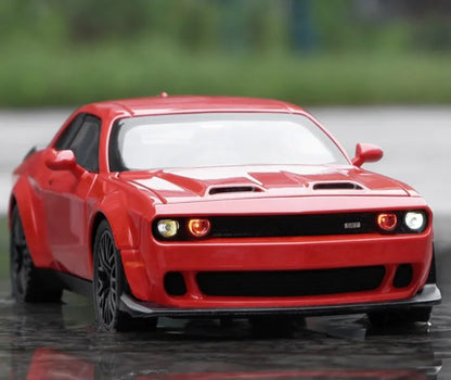 1:32 Dodge Challenger SRT Hellcat Diecast Car Model (Black/White/Red/Police)